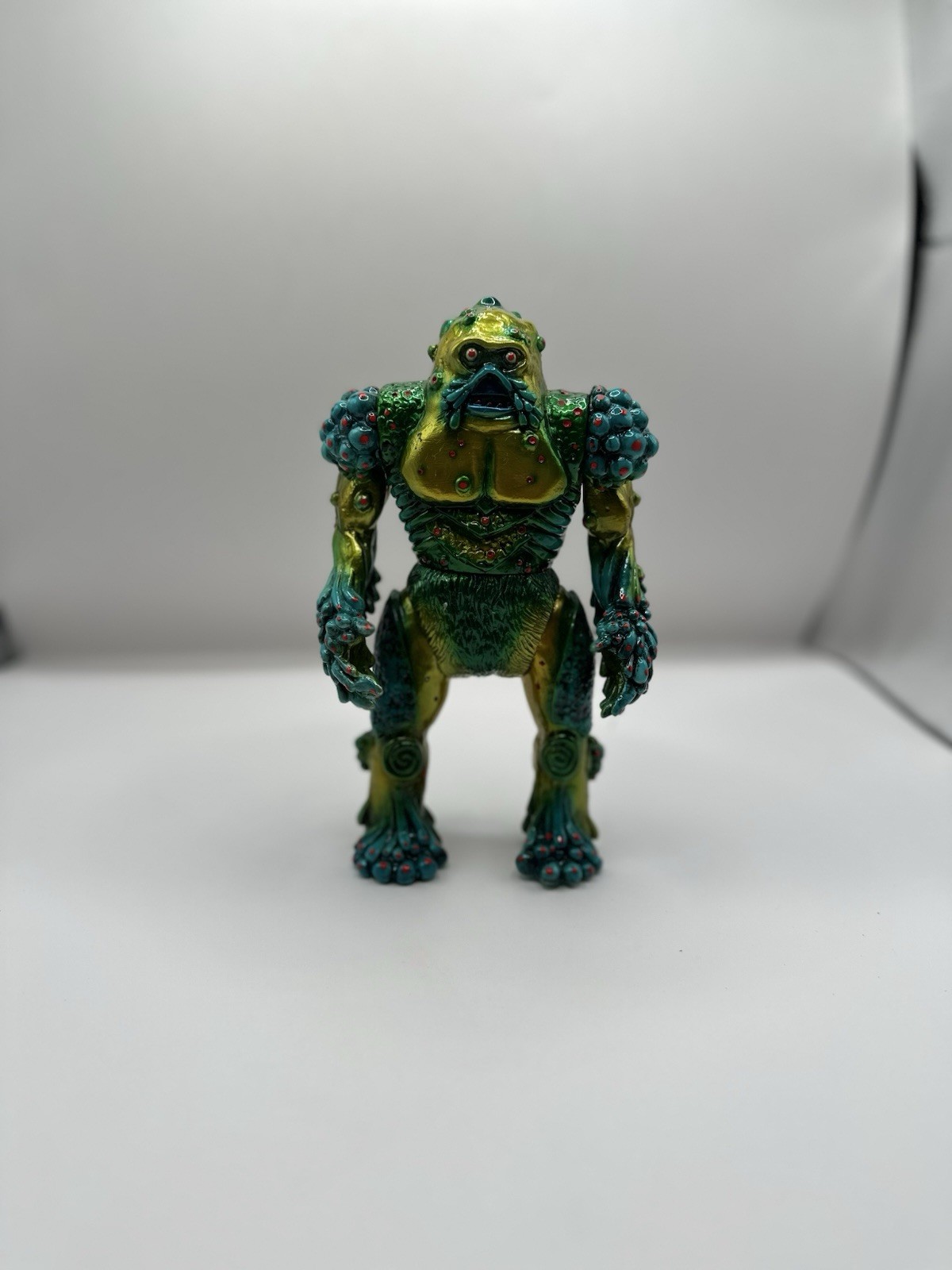 Muck Marshman Vinyl Figure by Neil Ewing/Bombastic Plastic x SWARMM 2021 1/1!!
