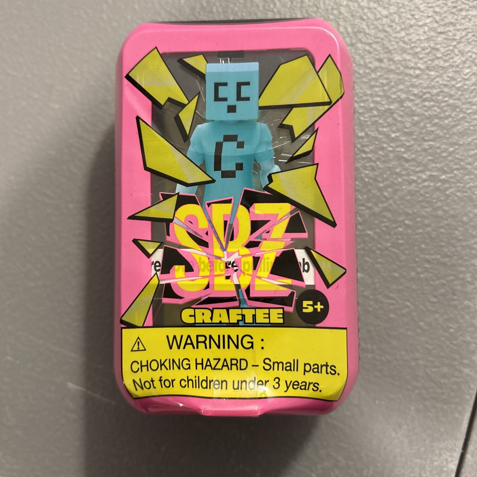 Screen Breakz (CRAFTEE) Collectible Figure 2024 New & Sealed (#560-1)