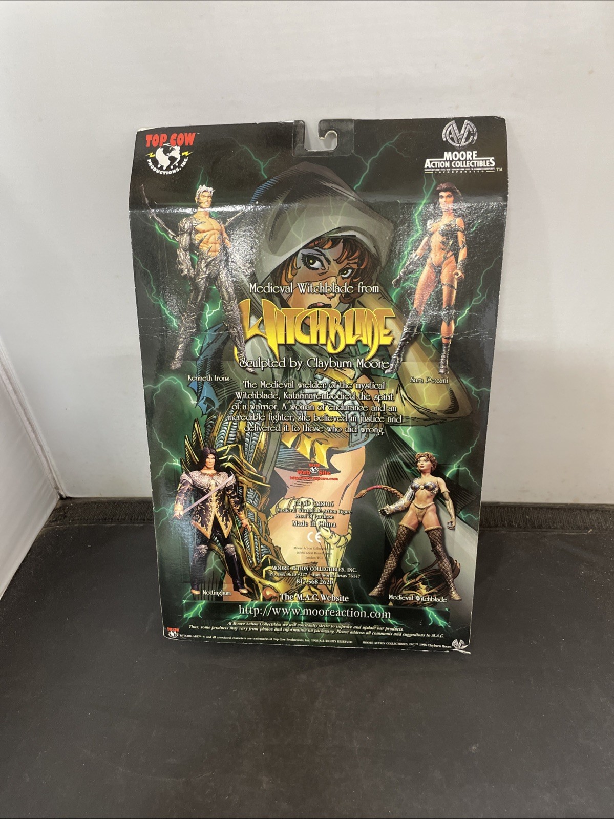 Medieval Witchblade Action Figure Red 5.5&Prime; – w/Armor Weapons & Stand New