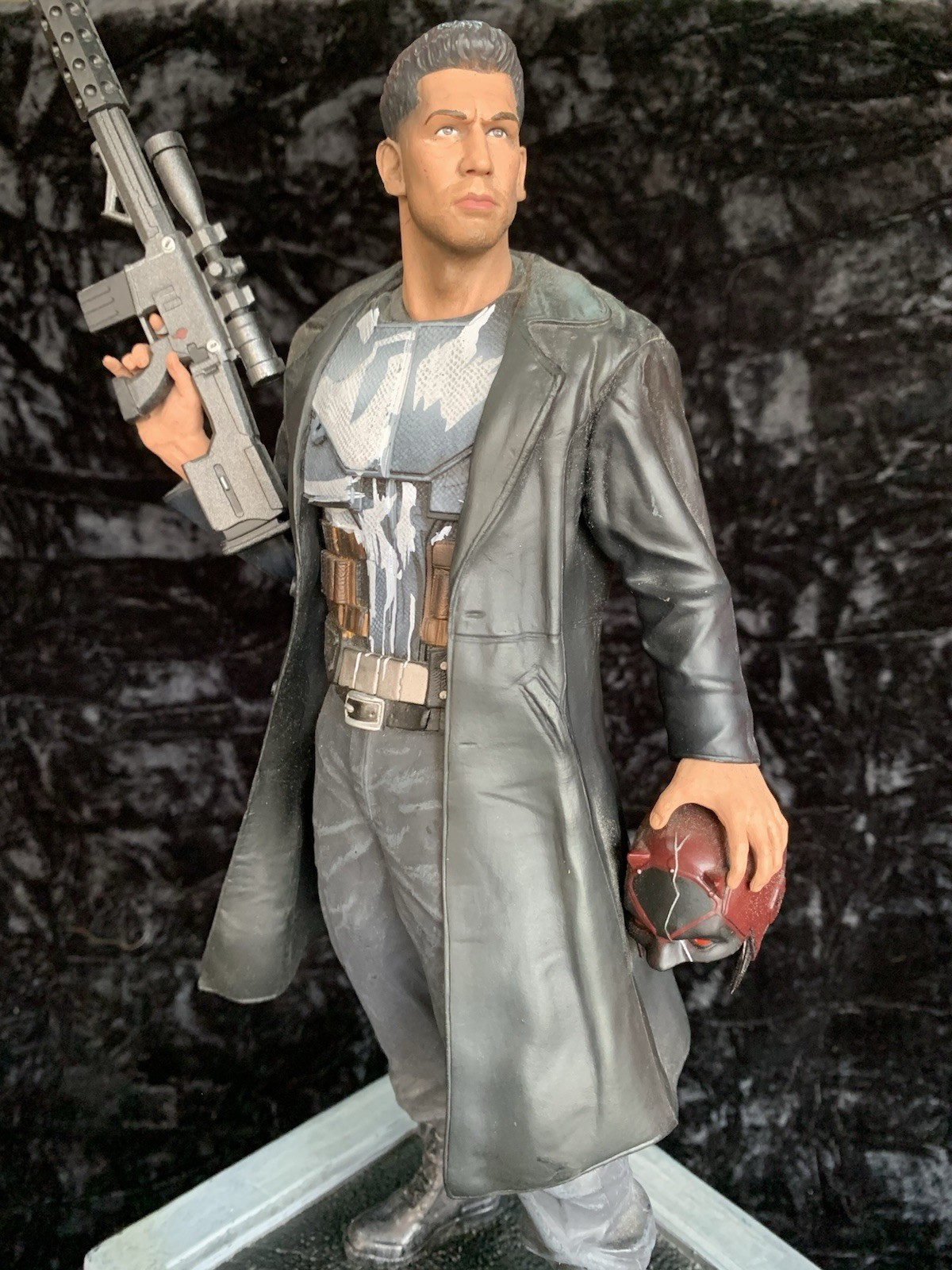 Marvel PUNISHER Netflix Diorama 12&Prime; Figure Statue by Diamond Select Gallery