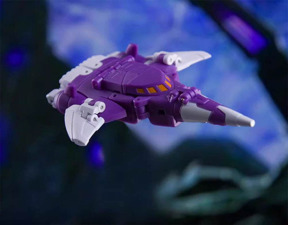 Dr Wu DW-E34M Wasp Bee DW-E35S Wingman Cyclonus Action Figure toy in stock