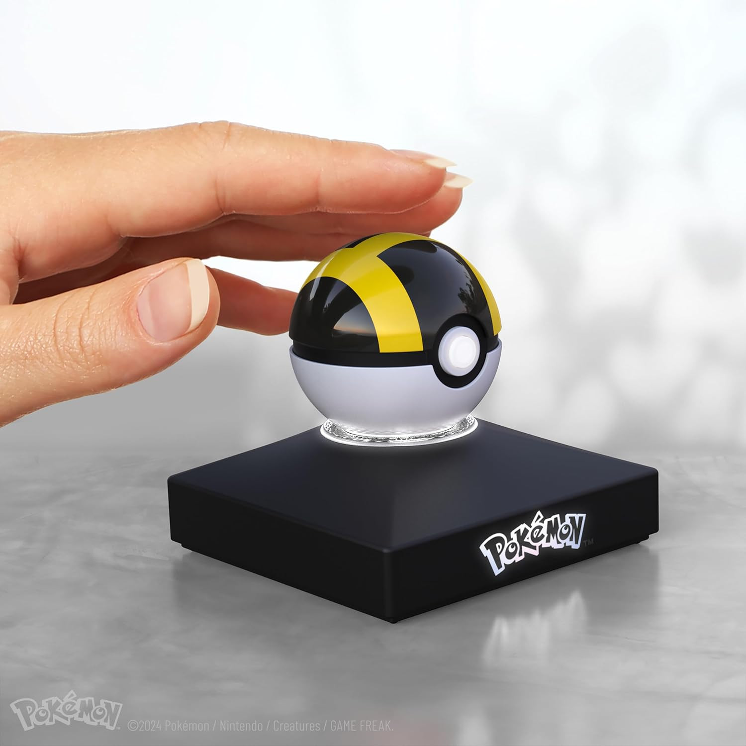 Mini Ultra Ball Authentic Replica – Realistic, Electronic, Die-Cast Poké Ball wi
