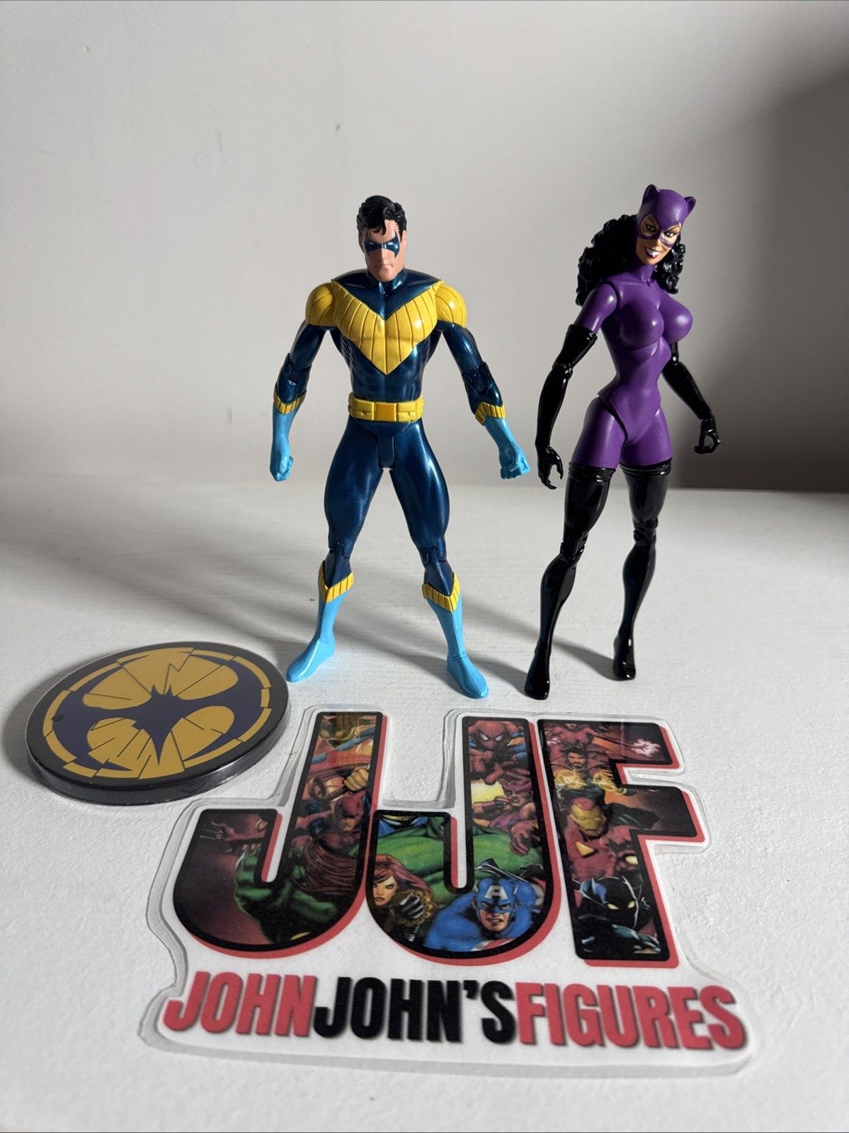 DC DIRECT CATWOMAN ACTION FIGURE BATMAN KNIGHTFALL SERIES 1 & NIGHTWING FIGURE