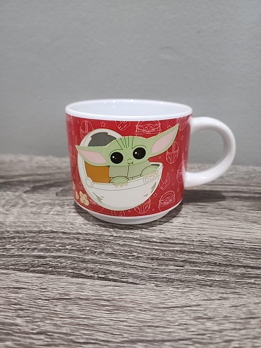 STAR WARS THE MANDALORIAN THE CHILD BABY YODA 12 OZ CERAMIC COFFEE MUG / CUP