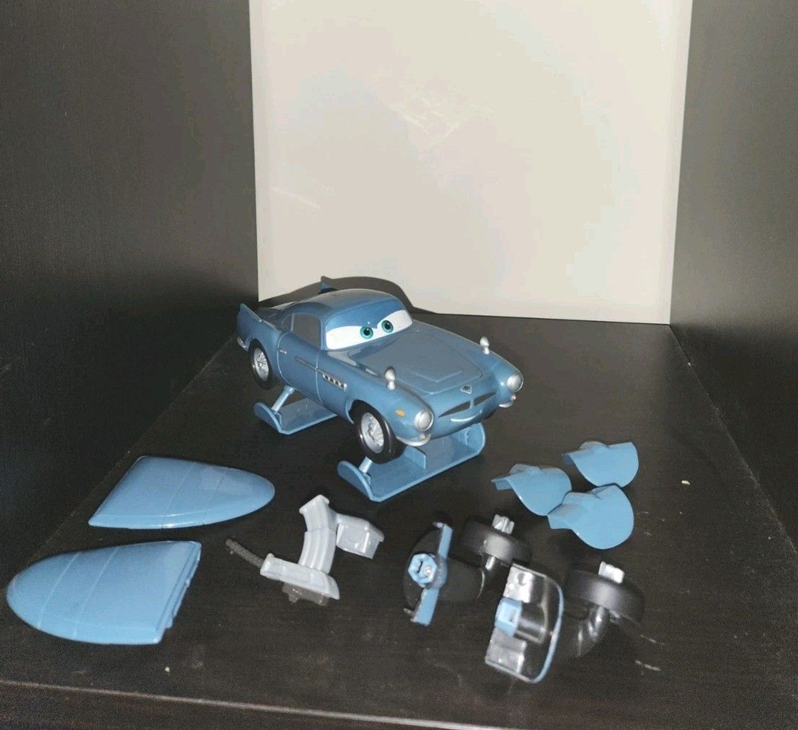 Disney Pixar Cars 2 Gear Up & Go Finn McMissile Rare 3 in 1 Toy Plastic SEE PICS