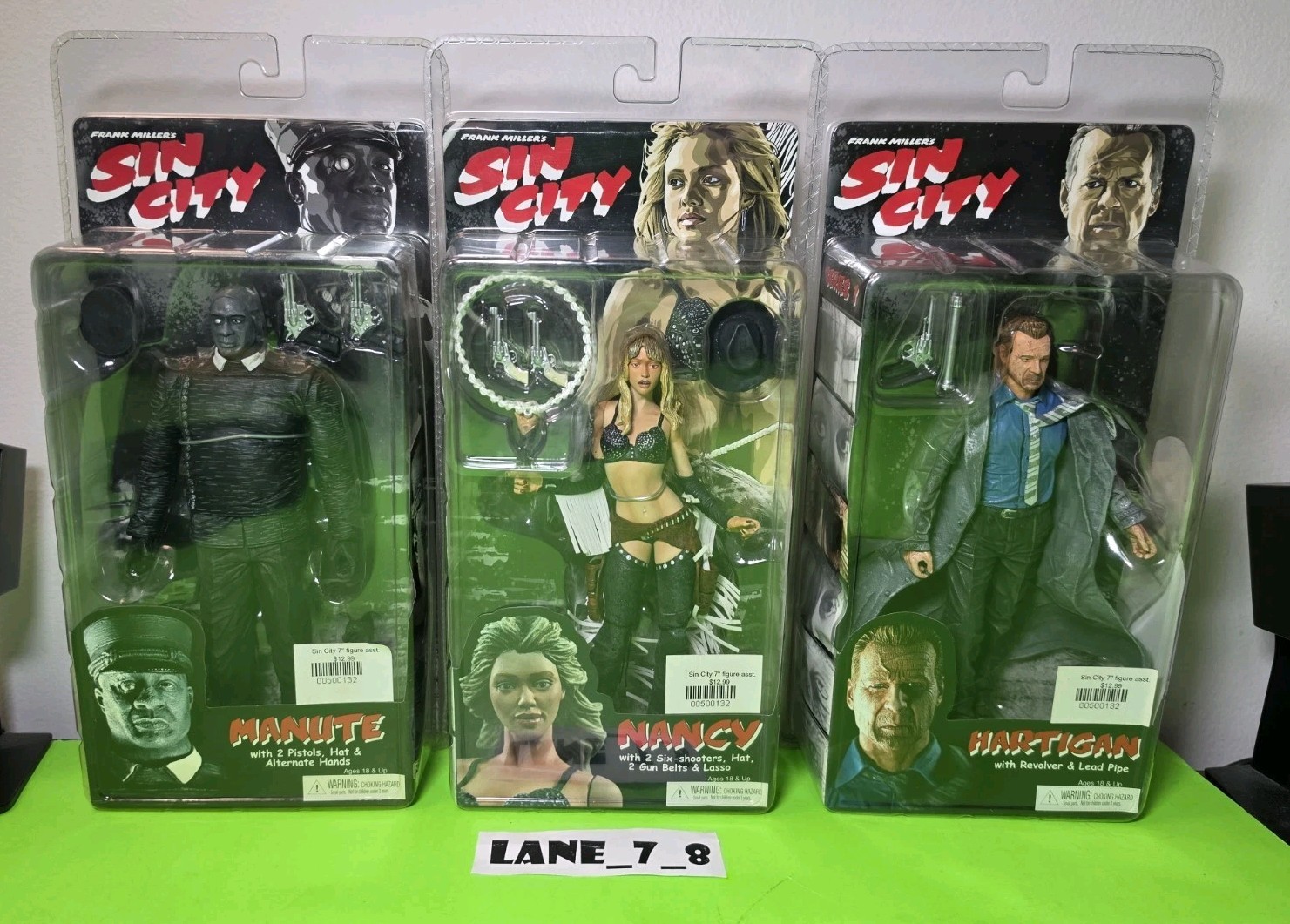 Neca Sin City Lot Hartigan & Nancy (Color) Manute B&W NEW Reel Toys Bruce Willis