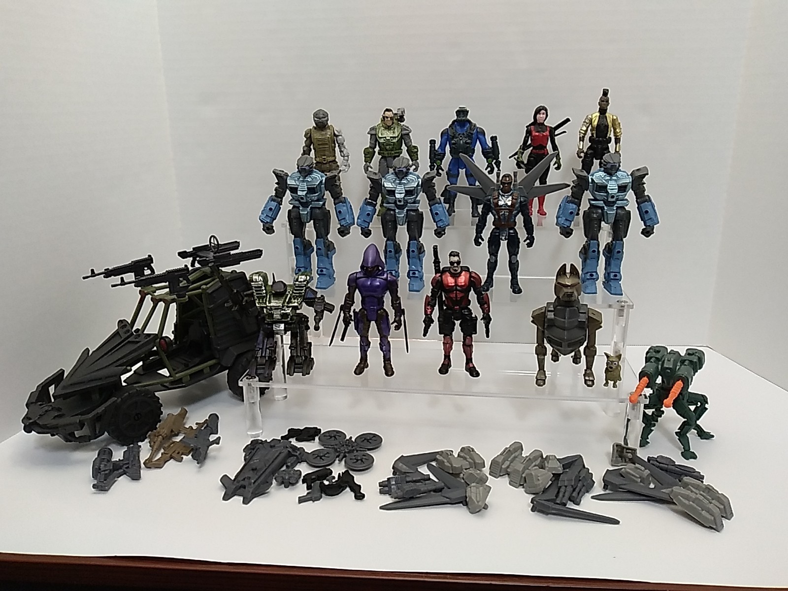 Final Faction Alpha Team 1 Action Figure, Weapon Pack, and Vehicle Lot