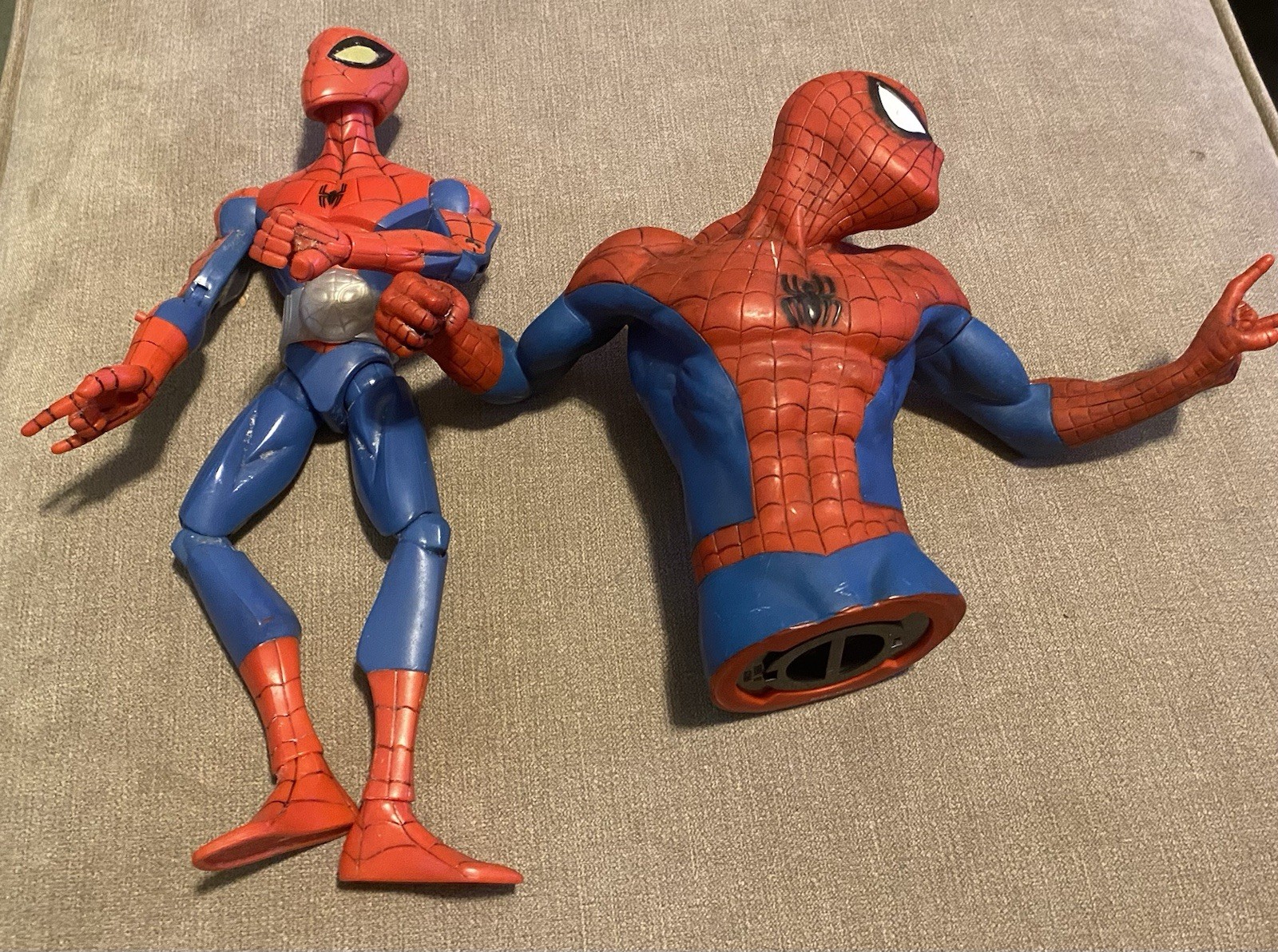 Marvel Wisecracking Spider-Man 12&Prime; Figure Hasbro 2009 Spiderman Piggy Bank