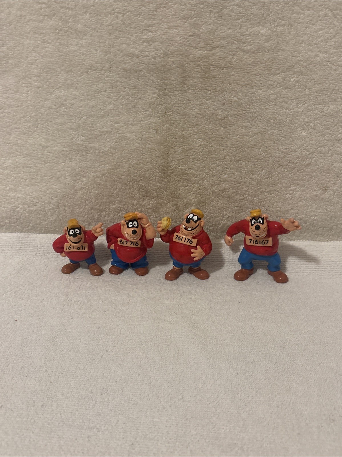 (4) 1989 Bully Disney Duck Tales 3.5&Prime; Beagle Boys Figure Lot Germany