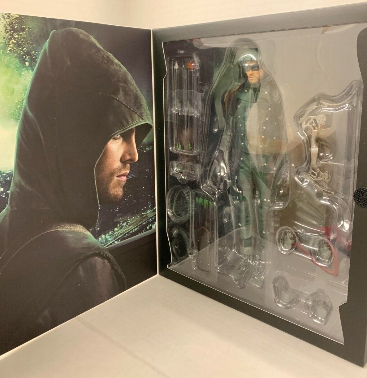 STAR ACE DC COMICS GREEN ARROW THE TELEVISION SERIES 1/8 SCALE ACTION FIGURE NEW