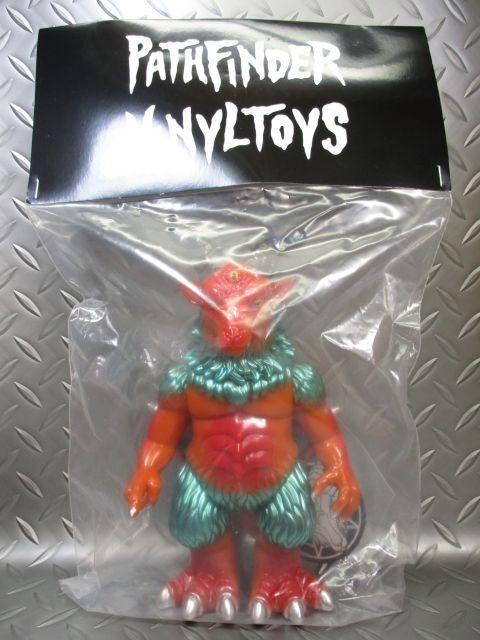 PATHFINDER VINYL TOYS Akuma Mirage Demon Scout Sofubi 460668
