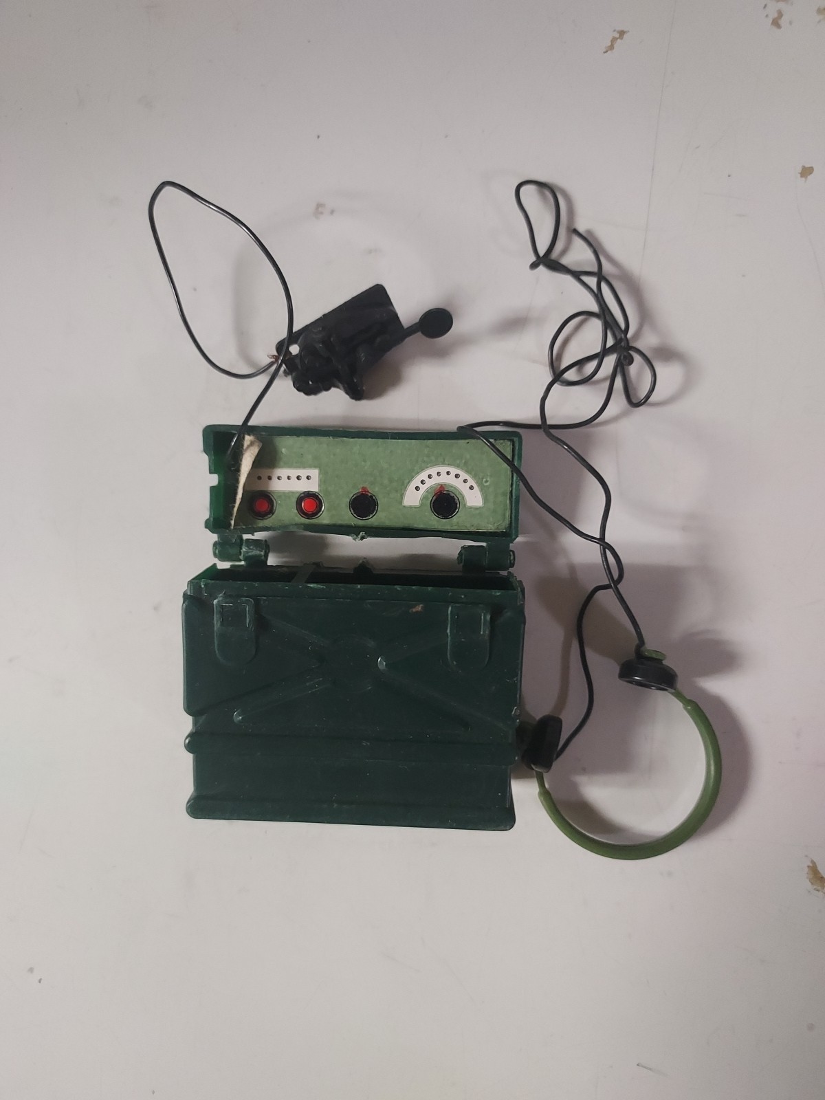 Hasbro GI JOE 1960&rsquo;s Action Soldier GREEN TEAM FIELD MORSE CODE RADIO PACK (EX)