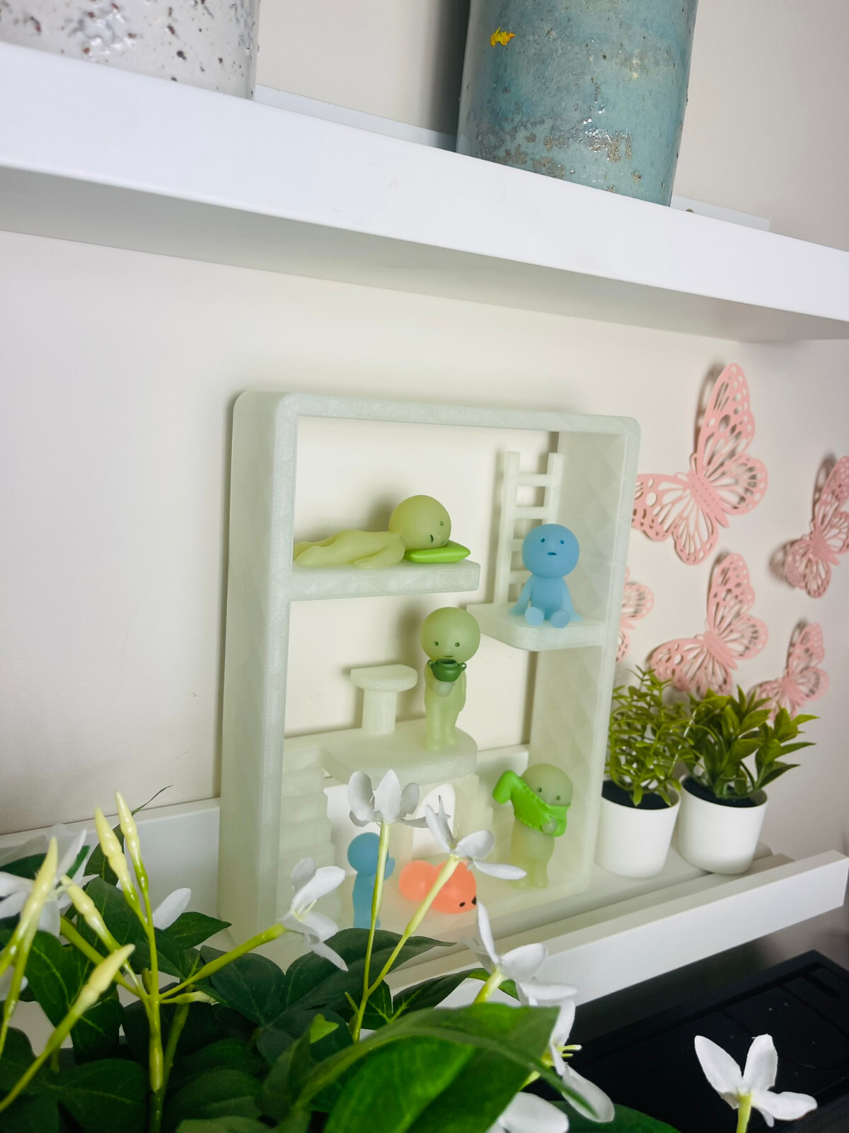 Smiski House Glow in the Dark Display | Mini Figure Room Shelf | Bonus Glow Pet
