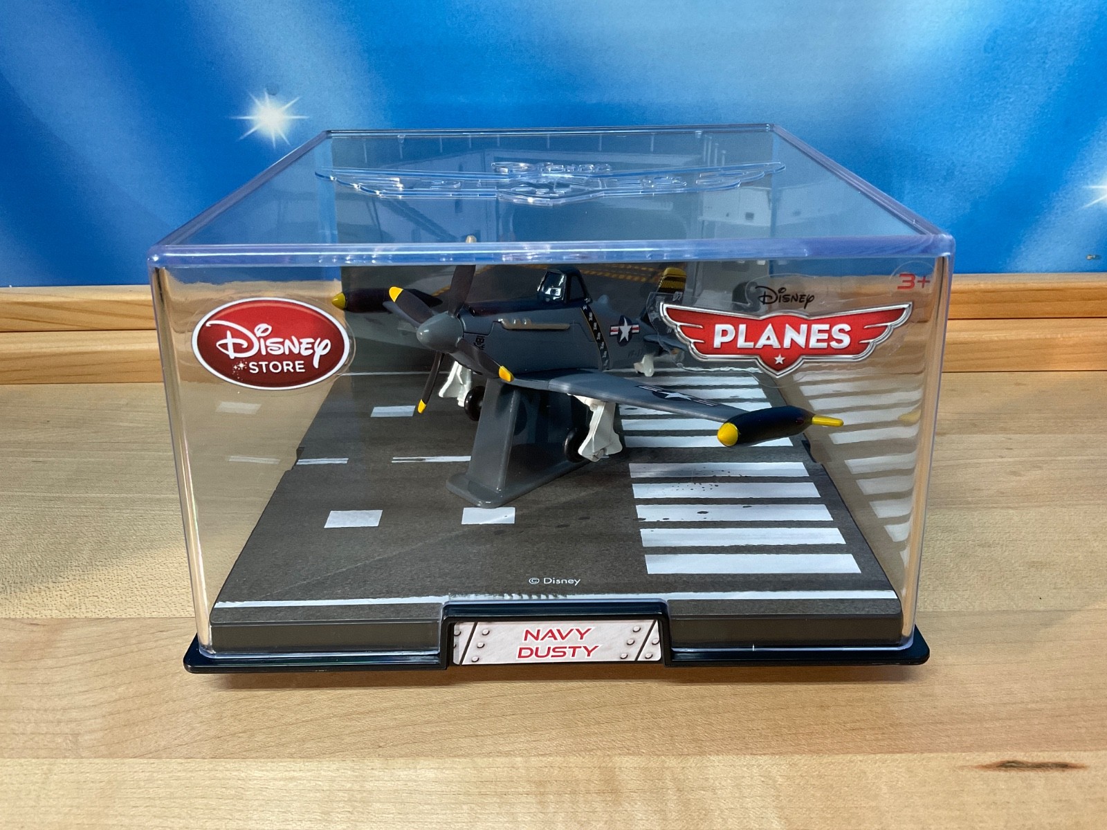 Disney Pixar PLANES 1:43 NAVY DUSTY Die Cast Plane In Acrylic Display Case RARE