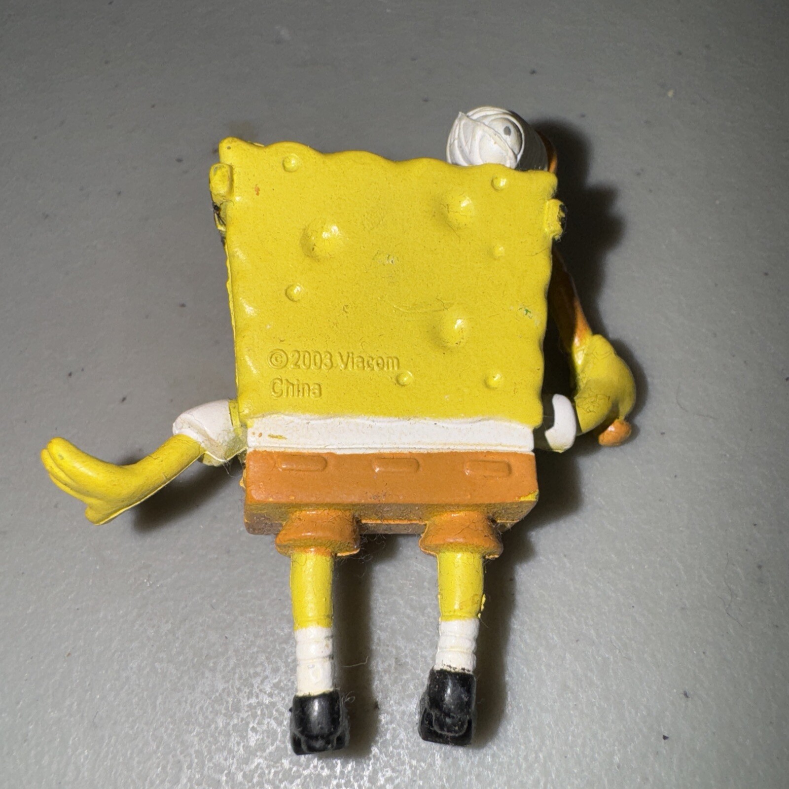 Viacom Nickelodeon 2&Prime; SpongeBob SquarePants miniature figure figurine