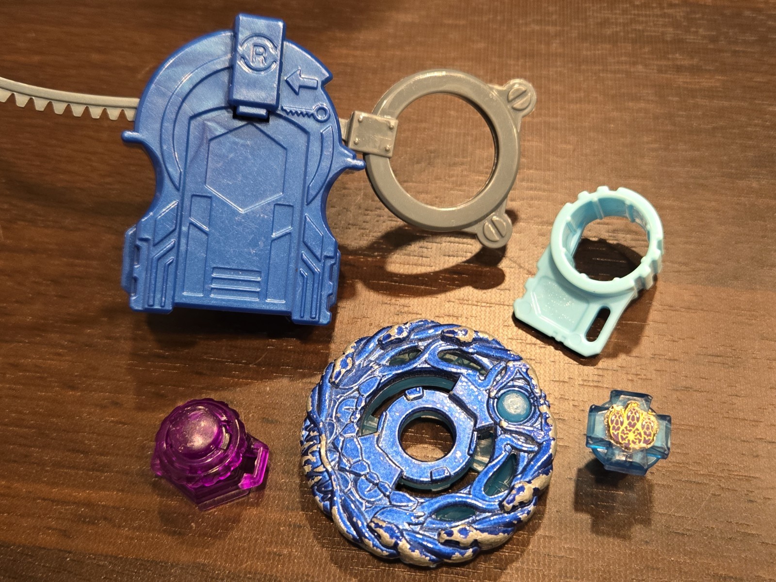 Beyblade Shogun Steel Pirate Orochi SS-08 145D Hasbro With Launcher Tool Blue
