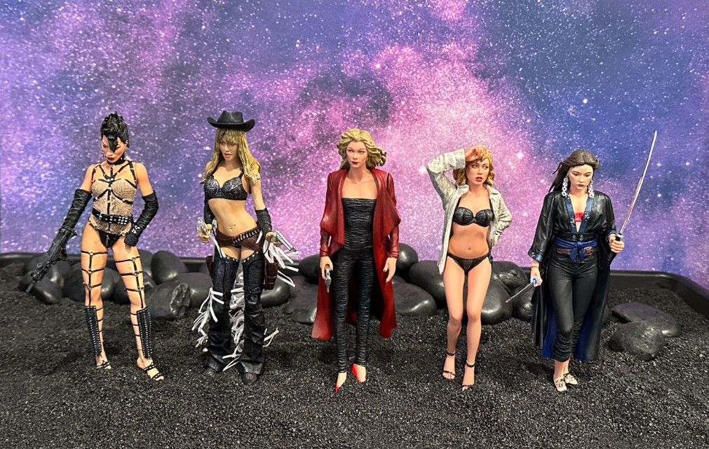 NECA Girls of Sin City 5 Pack Loose Gail Nancy Miho Shellie Goldie Color Version