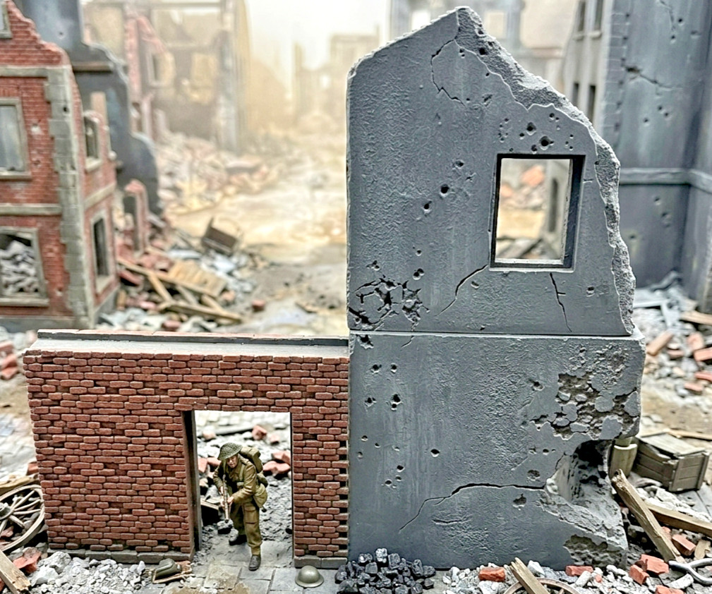 WW1 WW2 1:18 Scale Battle Damaged Building Diorama – Ideal for 3.75-4&Prime; Figures