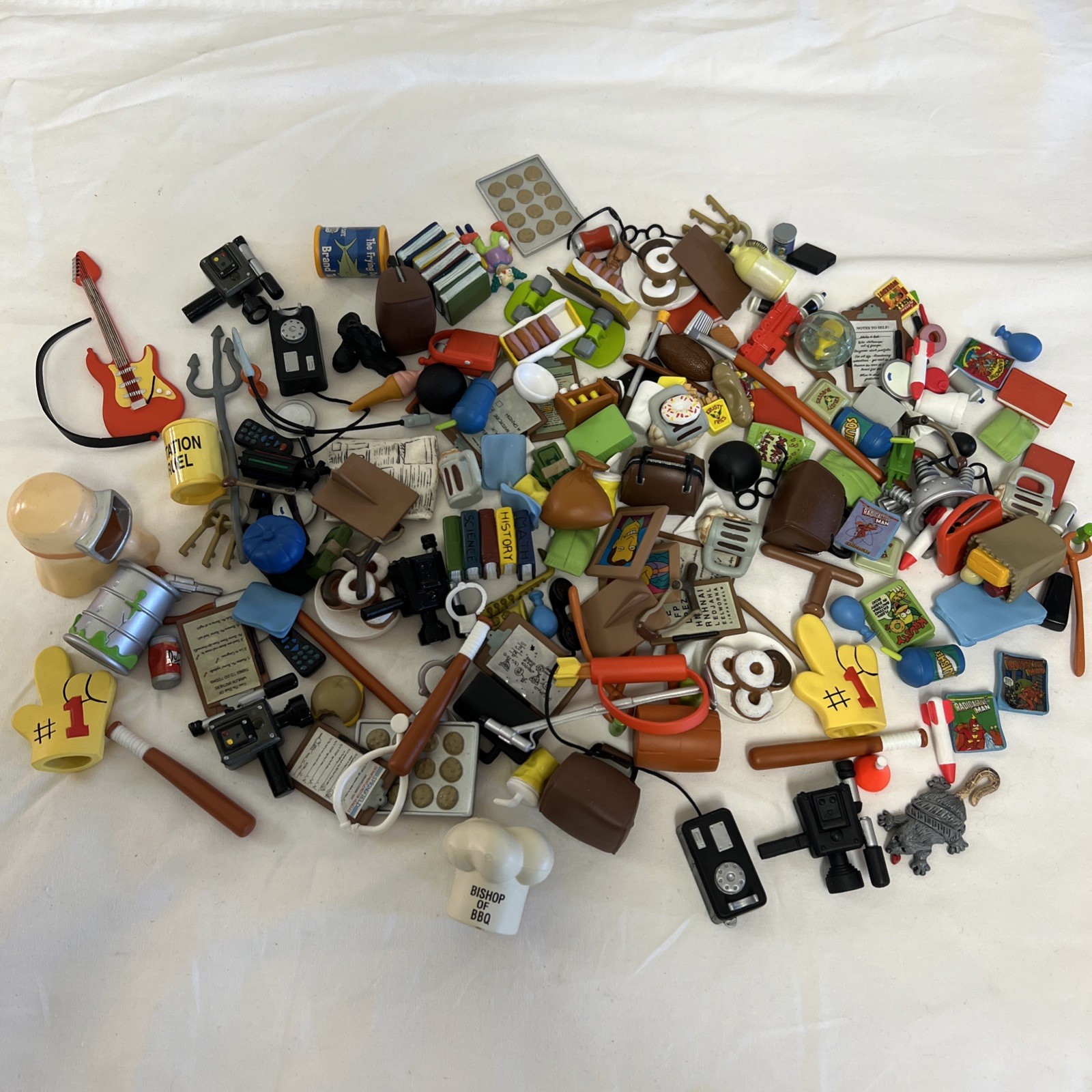 The SIMPSONS World of Springfield Playmates MISCELLANEOUS ACCESSORIES 180+