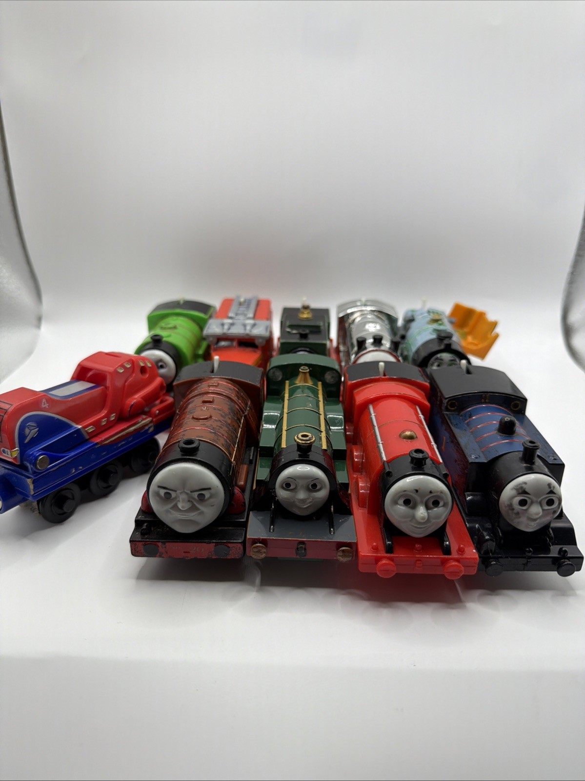 Mixed Lot of 10 Thomas & Friends. Different Years And Brand. None Work