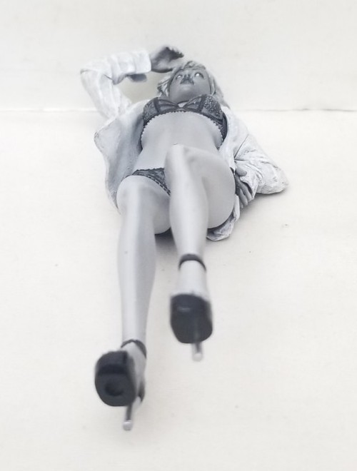 Incomplete NECA 6.5&Prime; Sin City SDCC 2005 Ex. Brittany Murphy B&W « Shellie » Figure