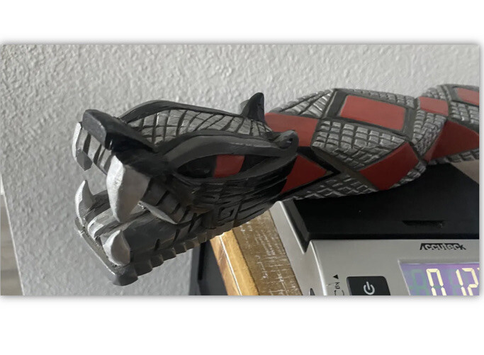 Articulated 3D Printed Snake – Sci-Fi Cyberpunk Dragon Fidget Toy – Red/Silver