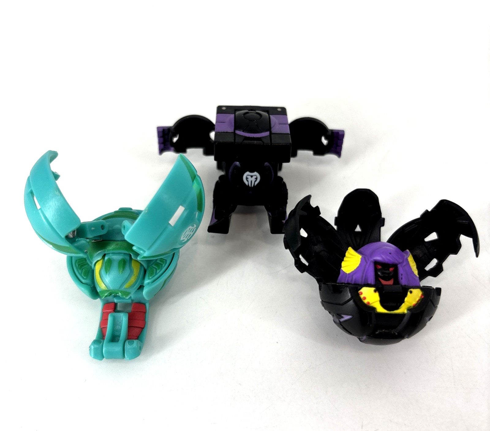 Bakugan LOT Harpus Black Darkus B2, Bee Striker 480G Green, Zoack Trap Black