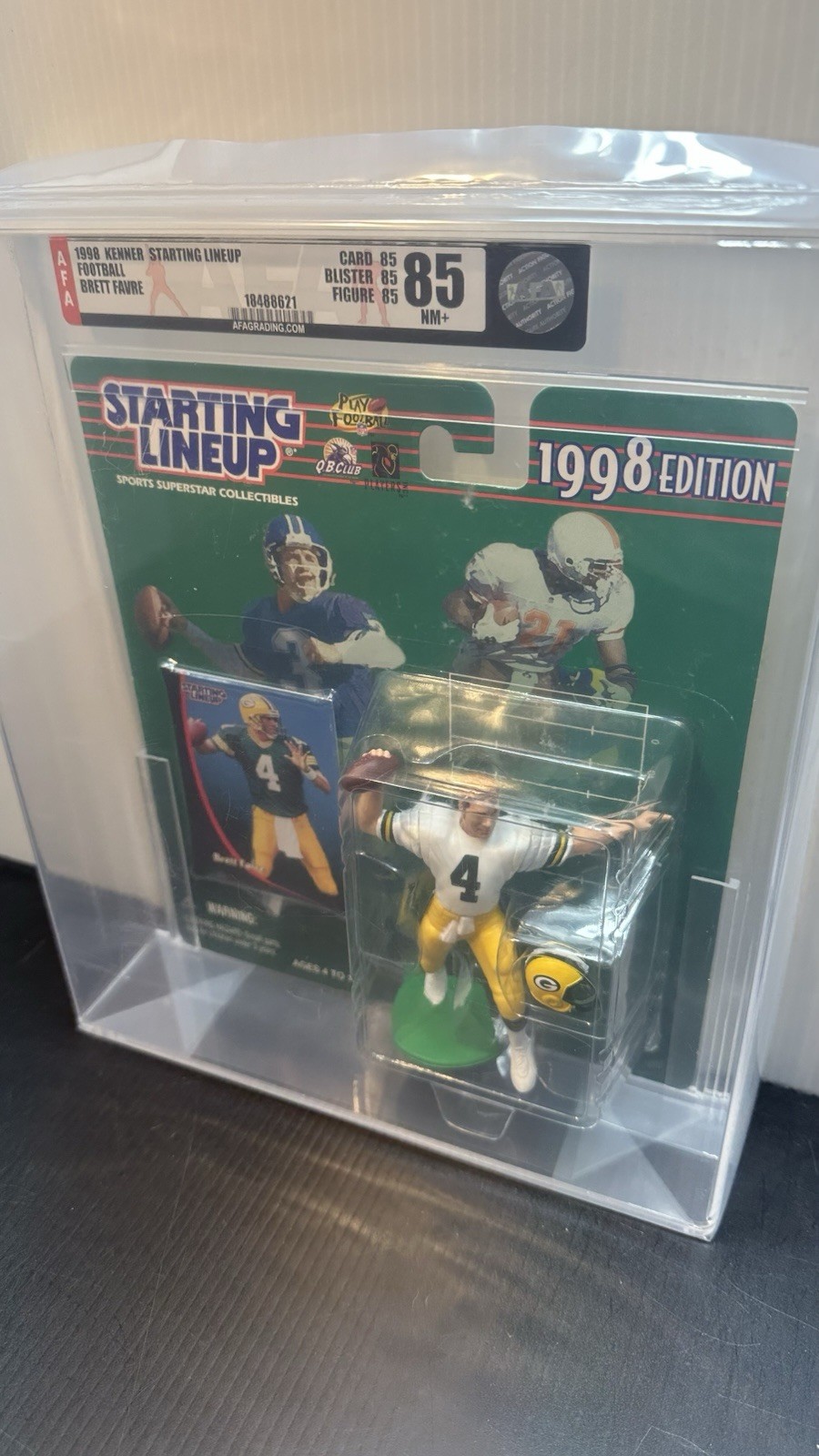 1998 SLU Starting Lineup NFL BRETT FAVRE AFA85 Graded Green Bay Packers MOC