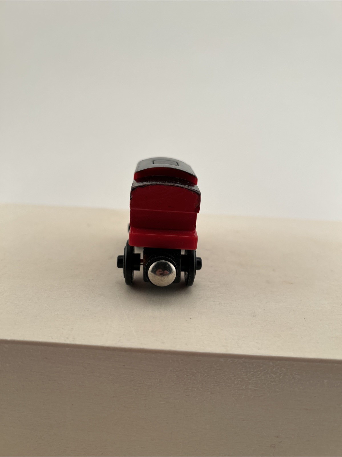 Thomas & Friends Wooden Railway, Musical Caboose – Battery Operated Works