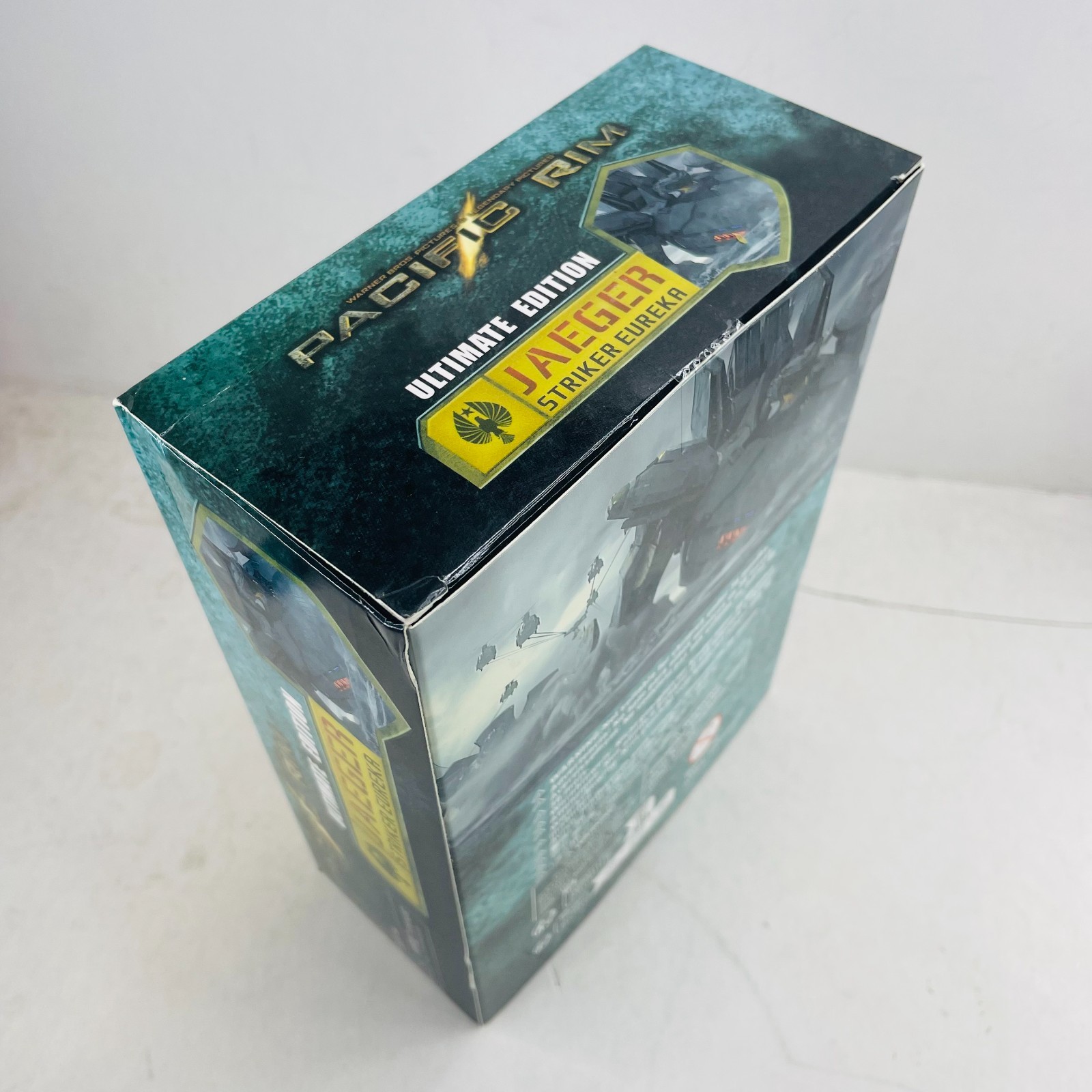Crimson Typhoon Jaeger 7&Prime; Movable Action Figure Toy Statue Pacific Rim Gift Box