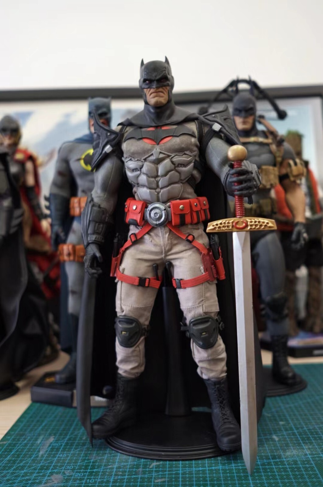 CUSTOM Flashpoint Batman 1/6 Custom Figure action figure need 60days