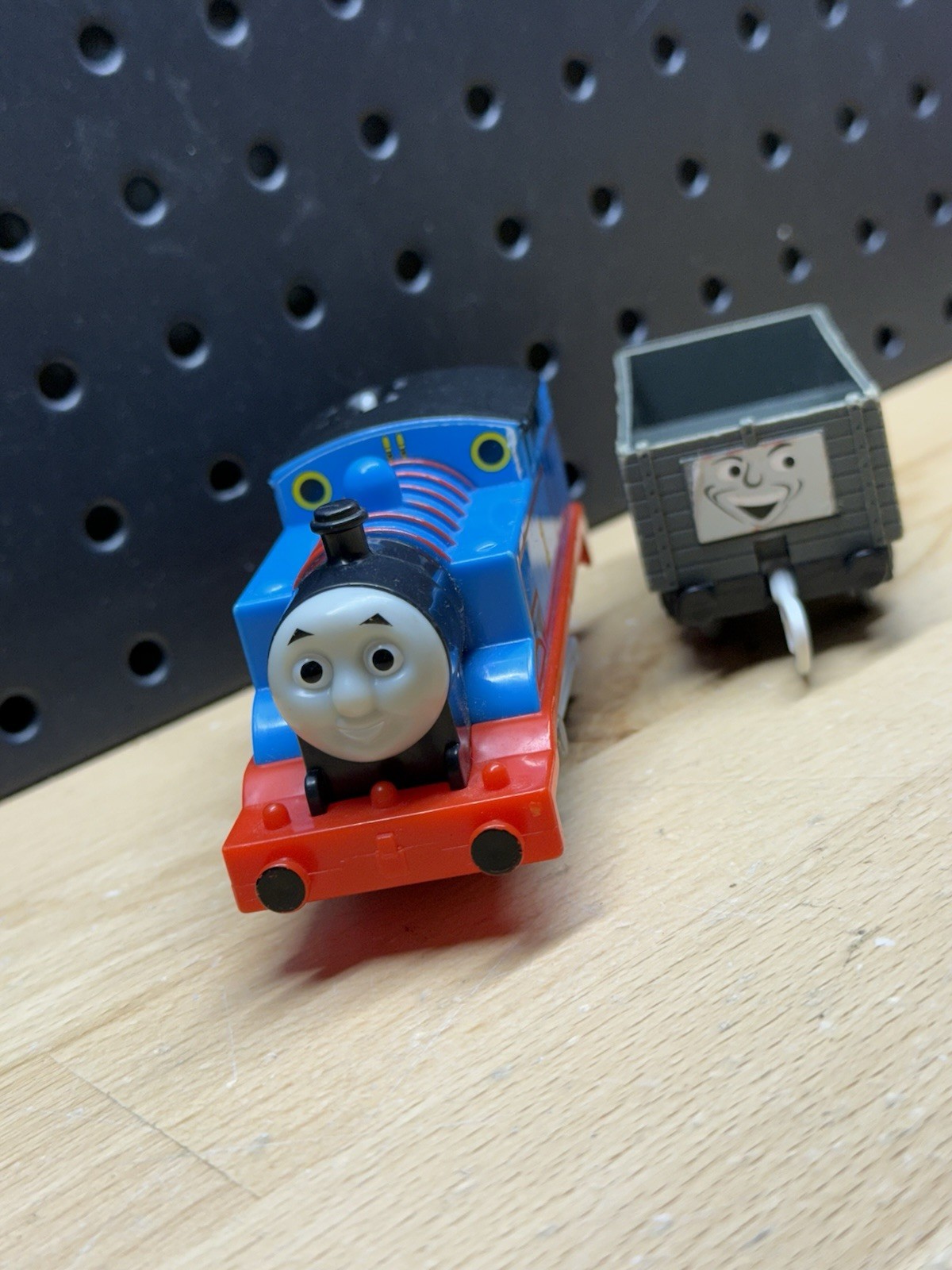 Trackmaster Thomas & Friends #1 Mattel Motorized Train Troublesome Truck