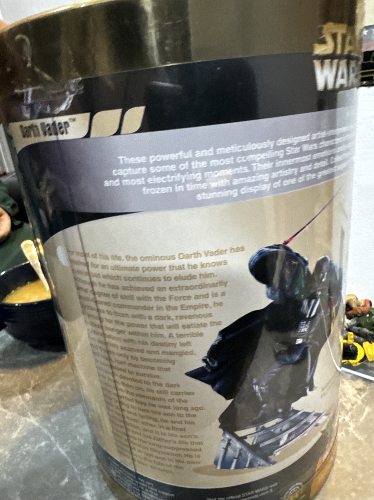 2005 Star Wars Unleashed DARTH VADER Action Figure Tube Shell Damaged Top