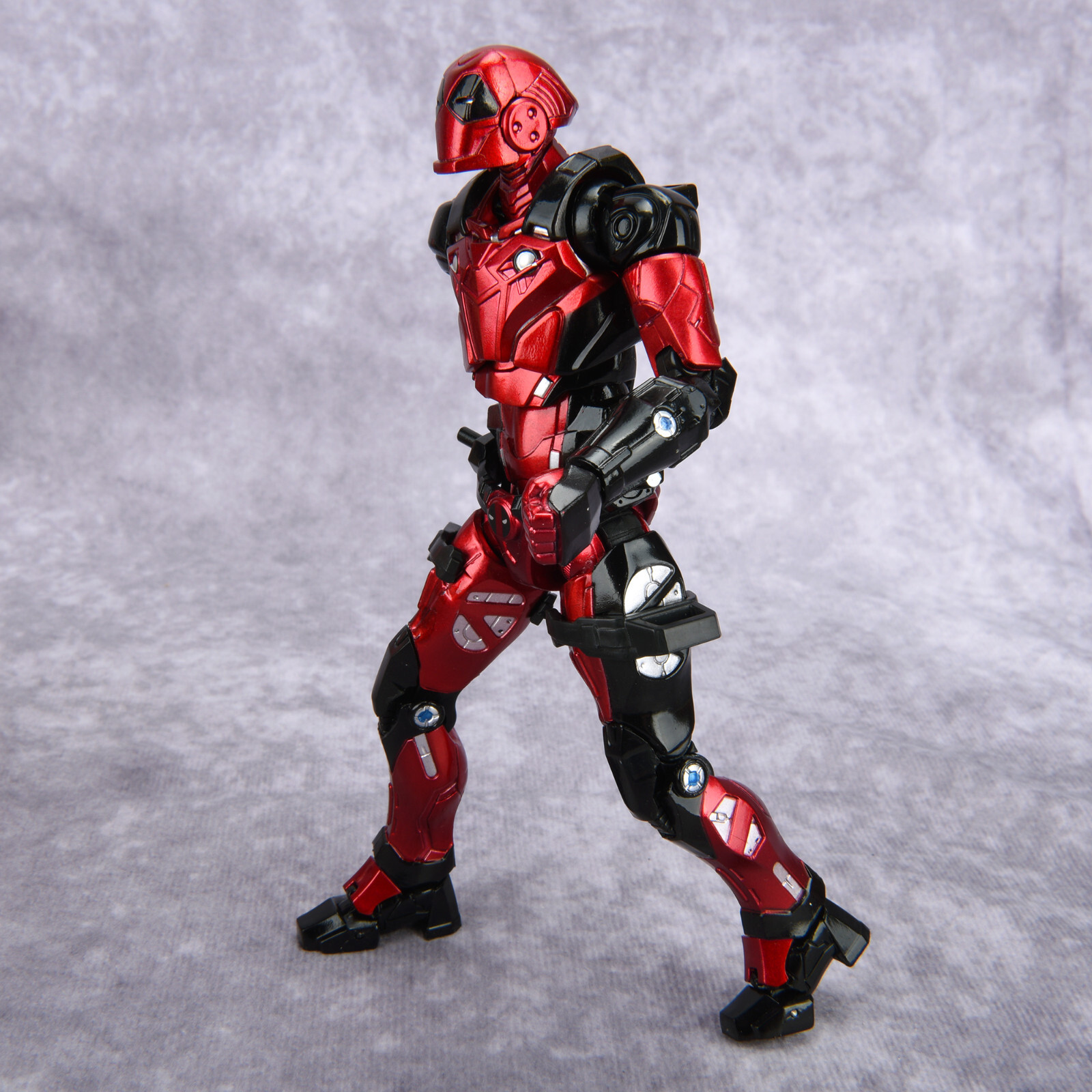 Deadpool w/Fighting Armor & Accessories Marvel Collection 6&Prime; Action Figure Toy