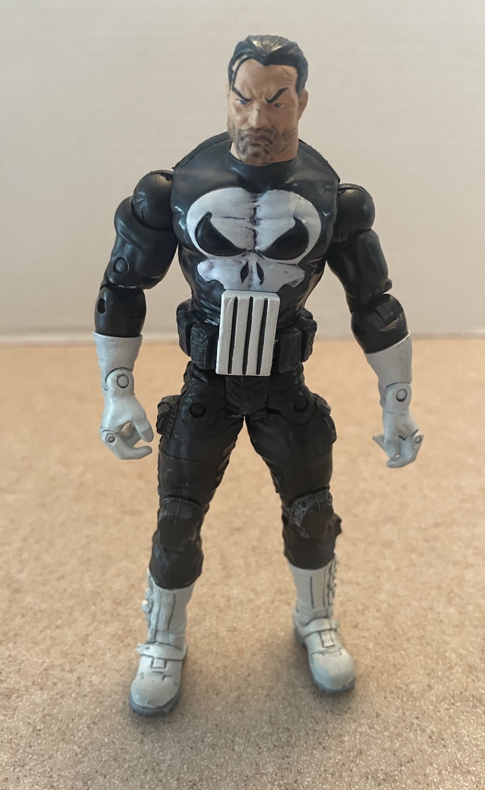 Marvel Legends Toybiz Series 4 The Punisher Frank Castle 6&Prime; Action Figure 2003