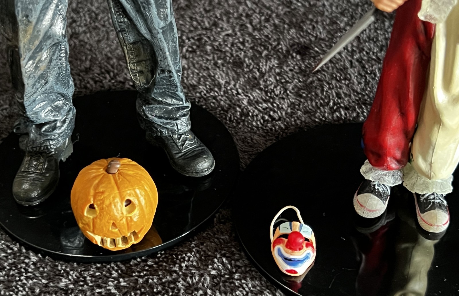 MICHAEL MYERS • EVOLUTION OF EVIL • NECA CULT CLASSICS HALLOWEEN