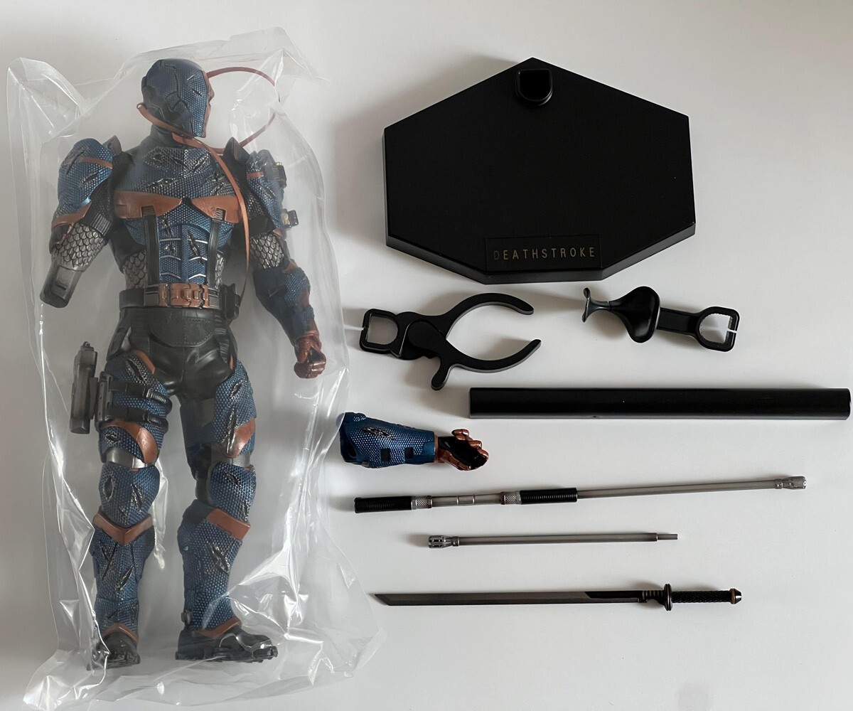 Deathstroke Action Figure 12&Prime; Statue Collection 1/6 Scale Model Toy IN Box Gift