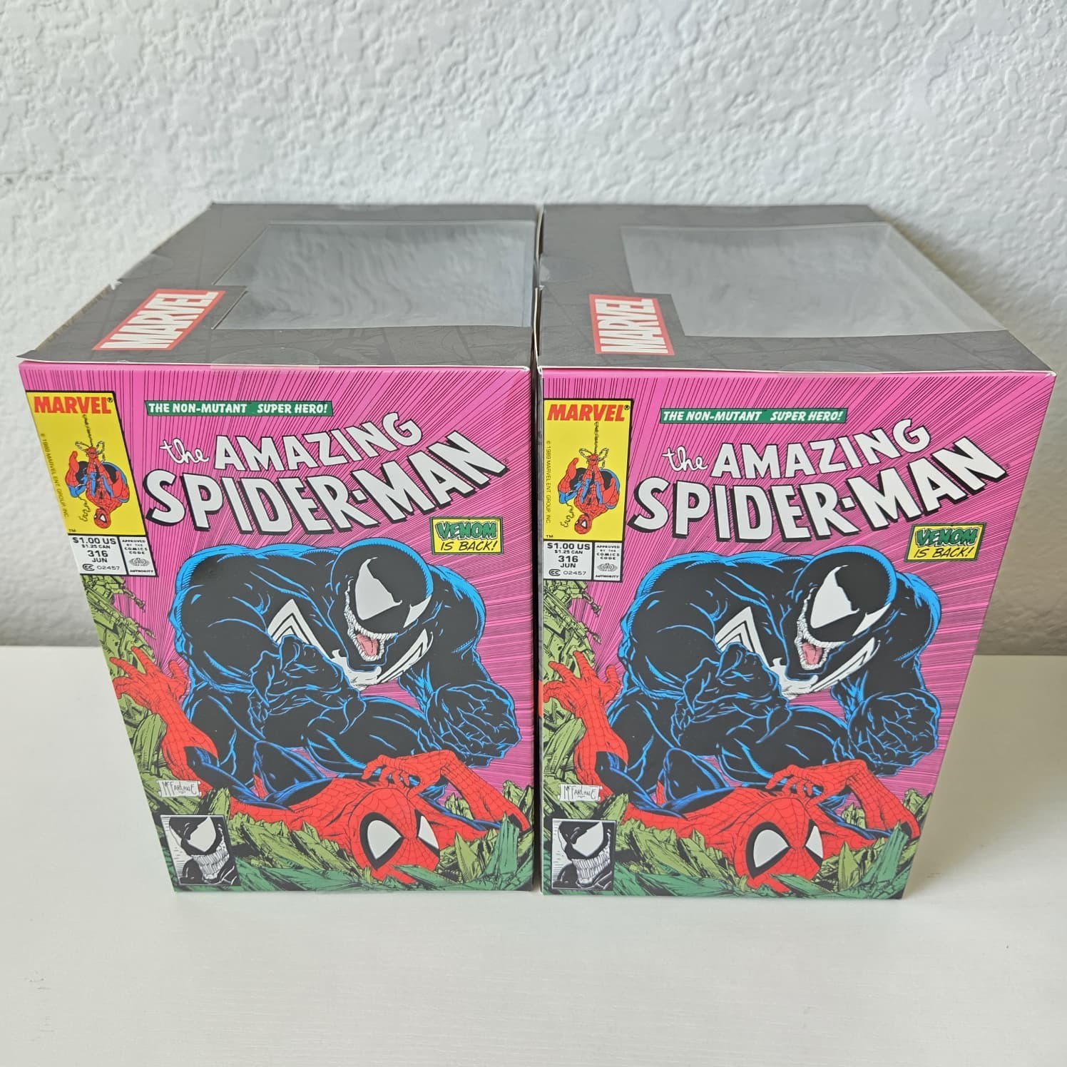 McFarlane Toys Marvel Amazing Spiderman Venom Autograph Series & Regular Edition