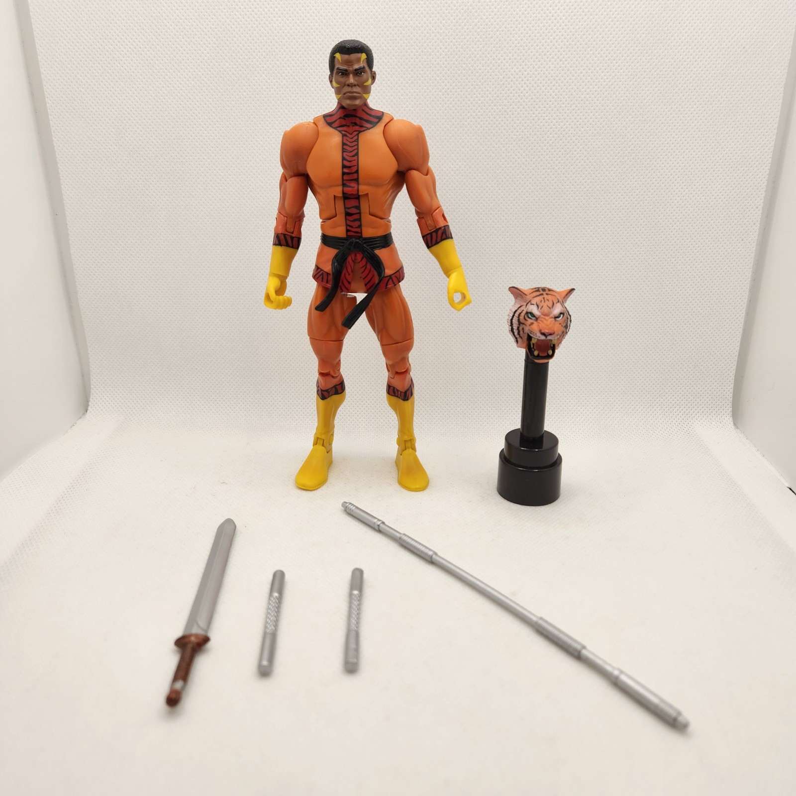 DC Universe Classics Bronze Tiger 100% Complete
