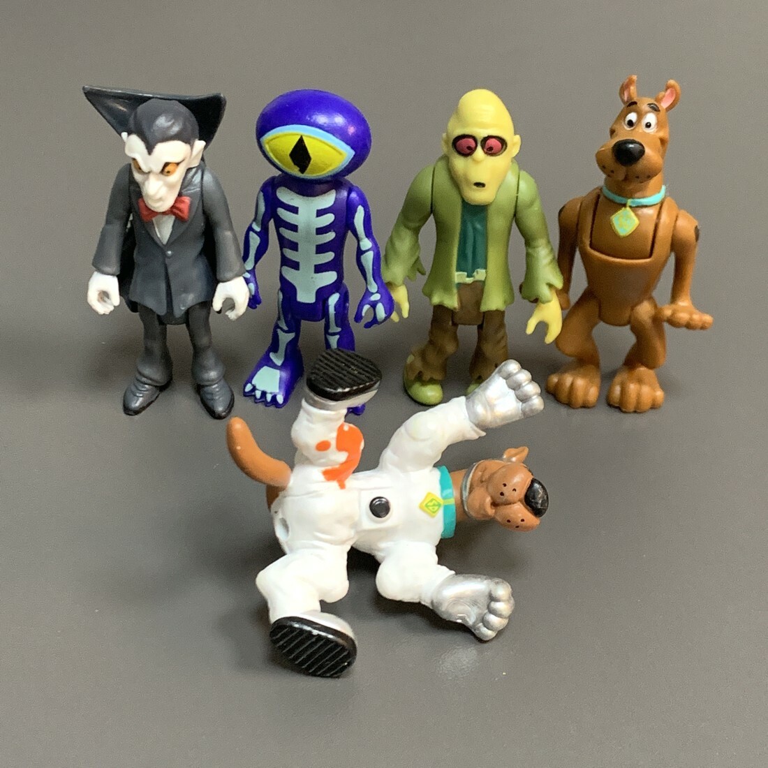 Rare Lot 5 Scooby-Doo Dog The Skeleton Man Zombie Monster DRACULA 2.5 » Figures
