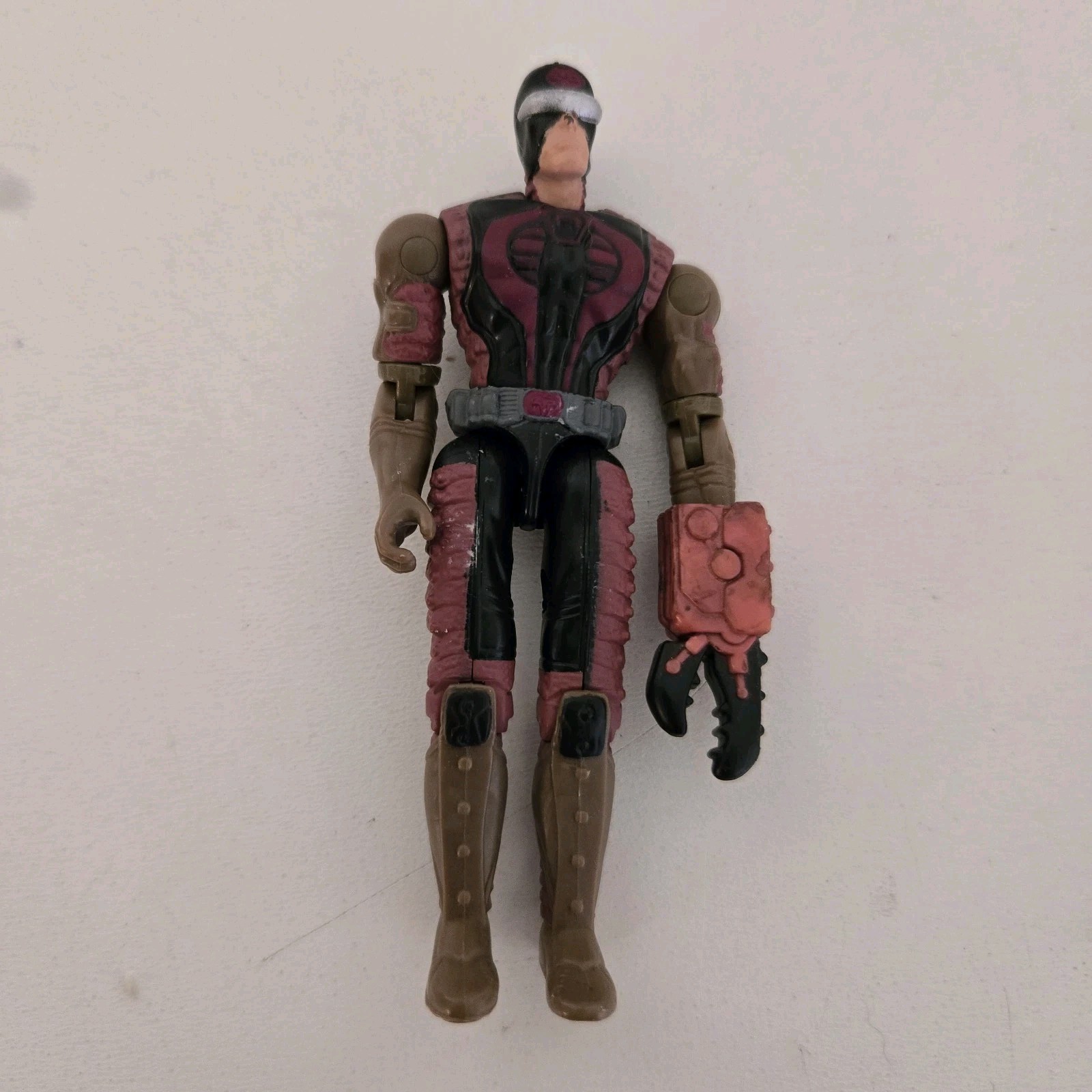 2004 Hasbro GI Joe Action Figure – Sand Scorpion with Accessory