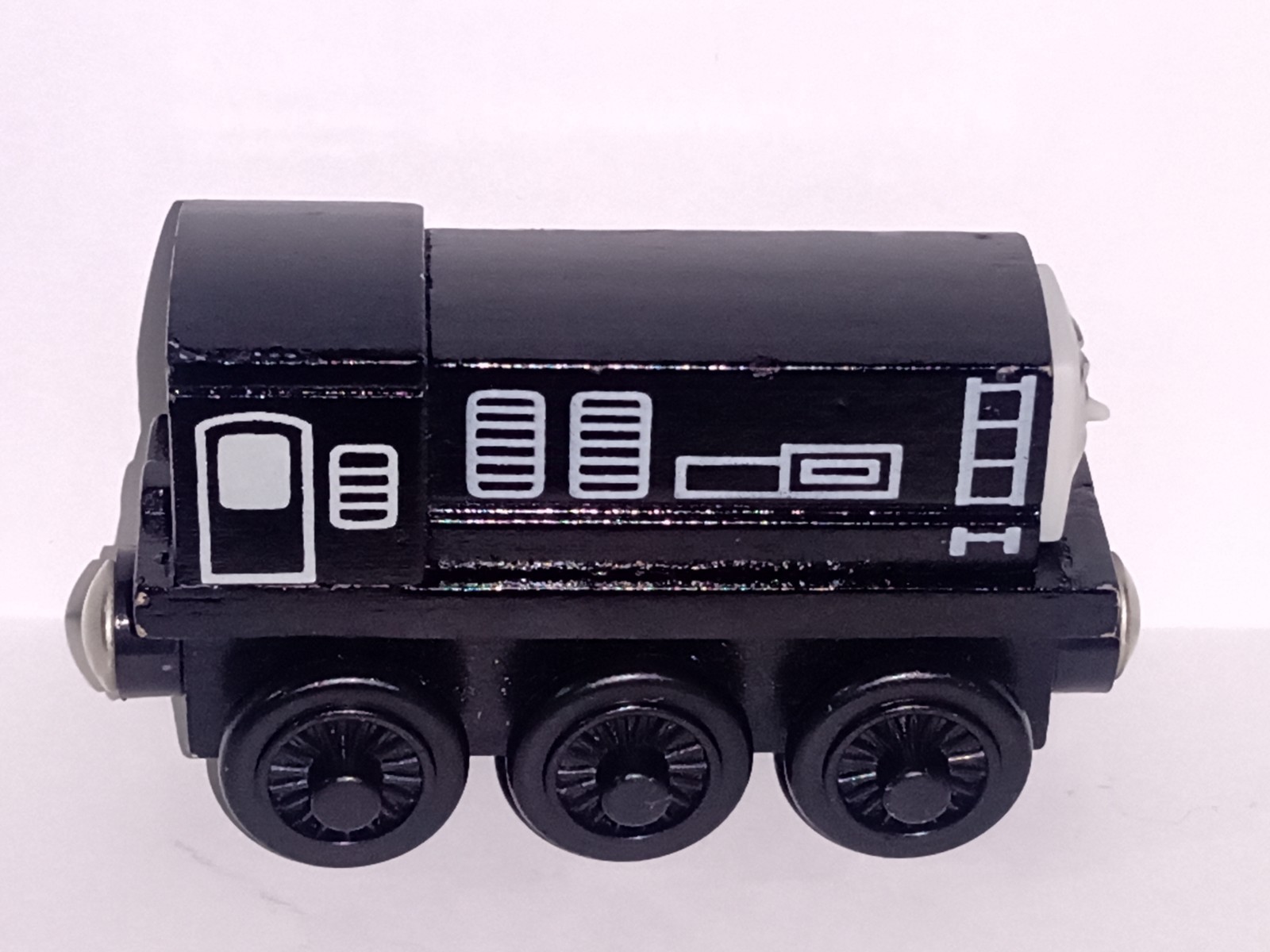 THOMAS & FRIENDS WOODEN RAILWAY~DEVIOUS DIESEL~2000 BRITT ALLCROFT (VERY NICE)