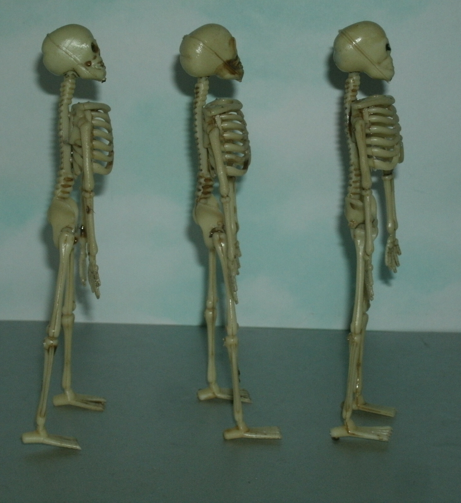 Three 1/12 Scale Human Skeleton Figures 6&Prime; Basic Plastic Halloween Skull & Bones