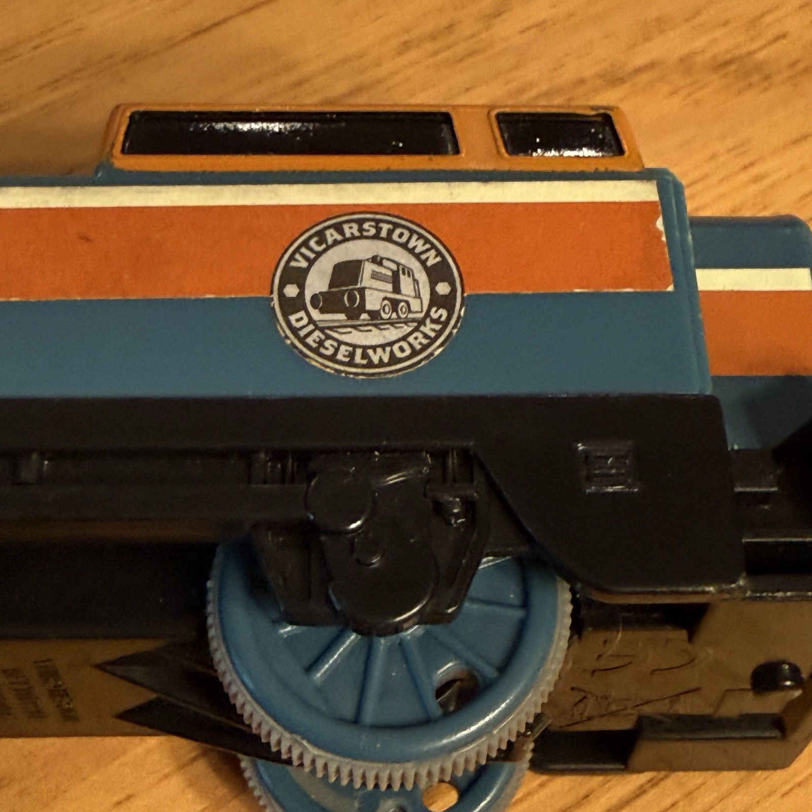 Thomas & Friends DEN Trackmaster Motorized Train Vicartown 2010 WORKS