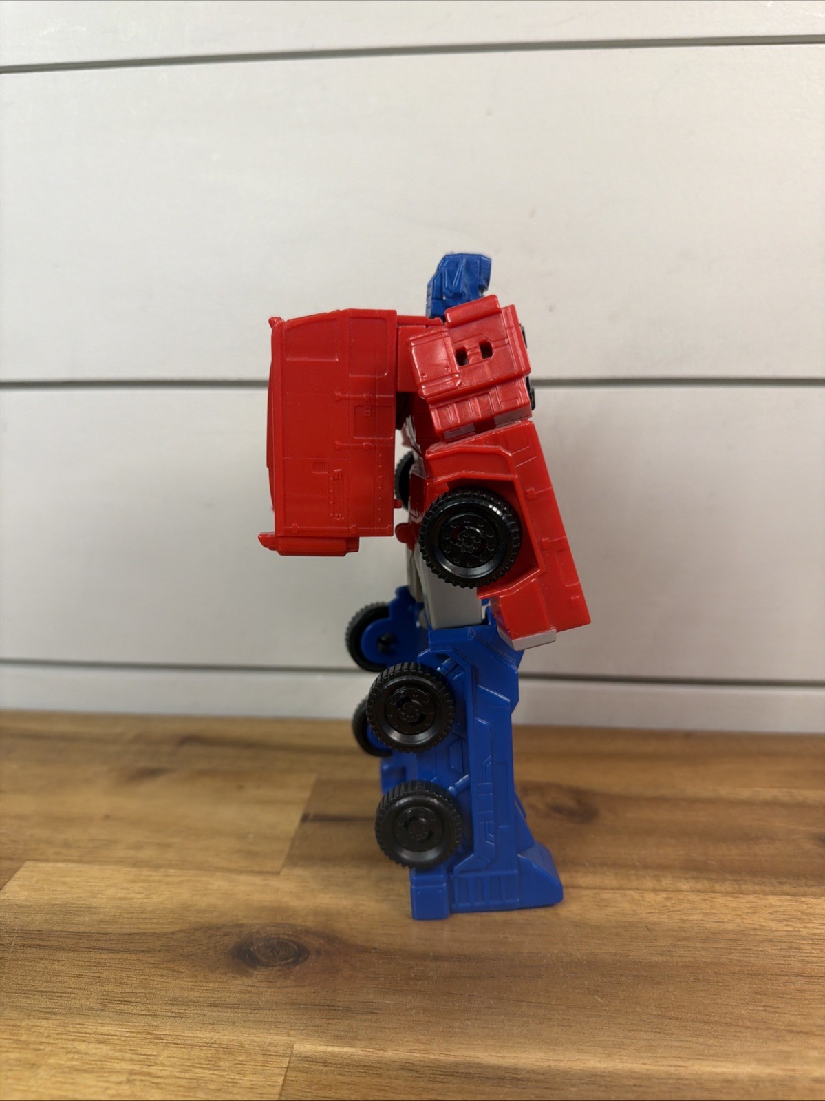 Transformers Authentics Alpha Class Optimus Prime Complete Ships Fast!