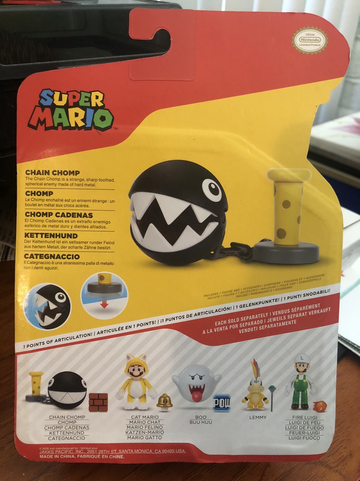 Super Mario CHAIN CHOMP WITH BLOCK 4 Inch Articulated Figure