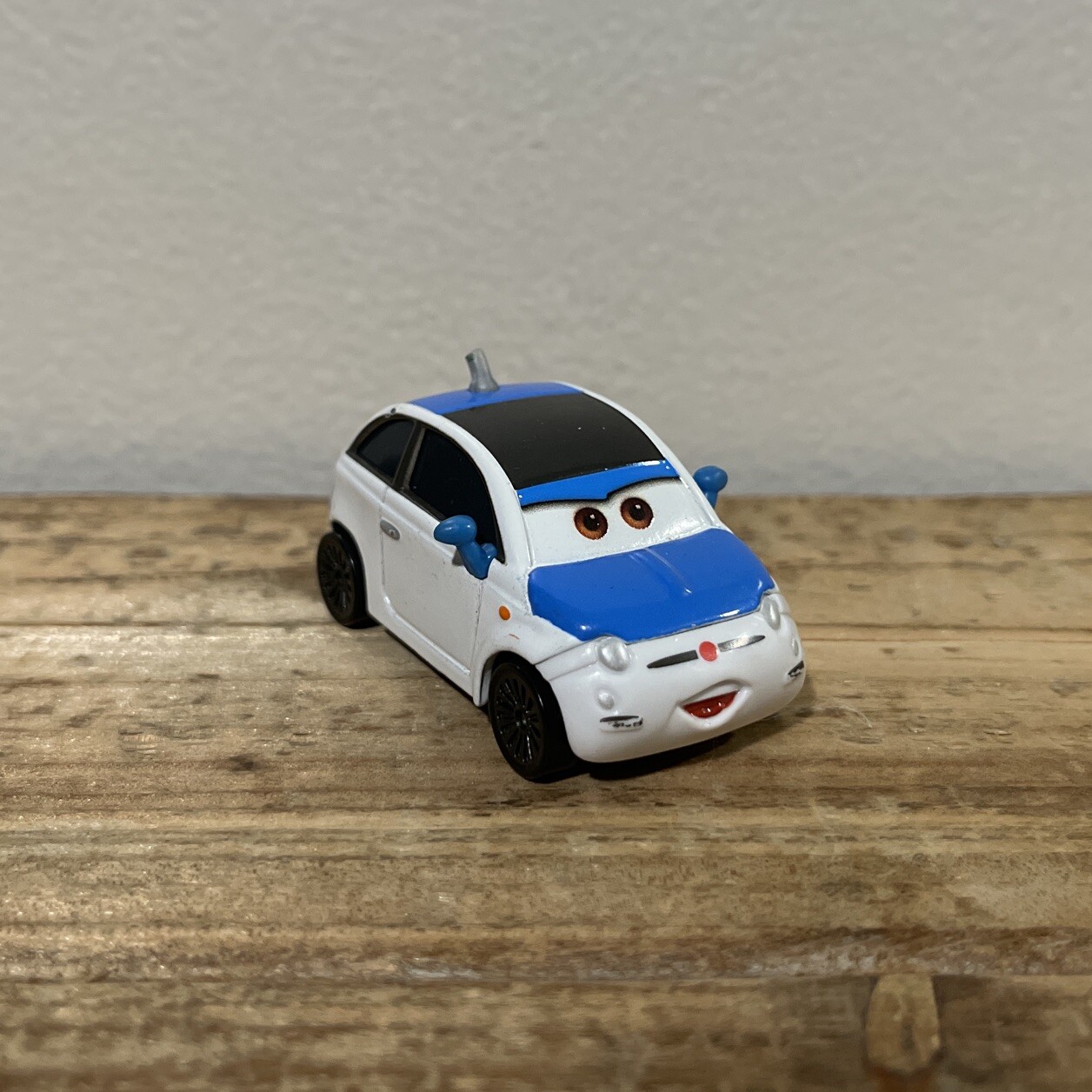 Mattel Disney Pixar Cars 2 Frank Clutchenson