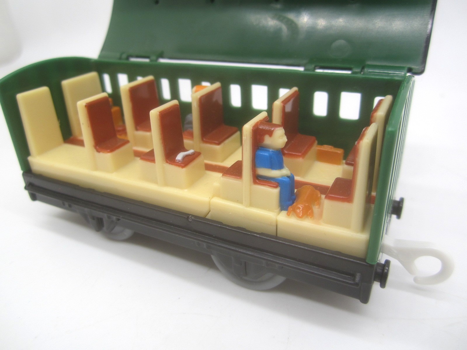 Thomas & Friends Trackmaster Cargo Lot See Inside Flip Top Passenger Coach Car