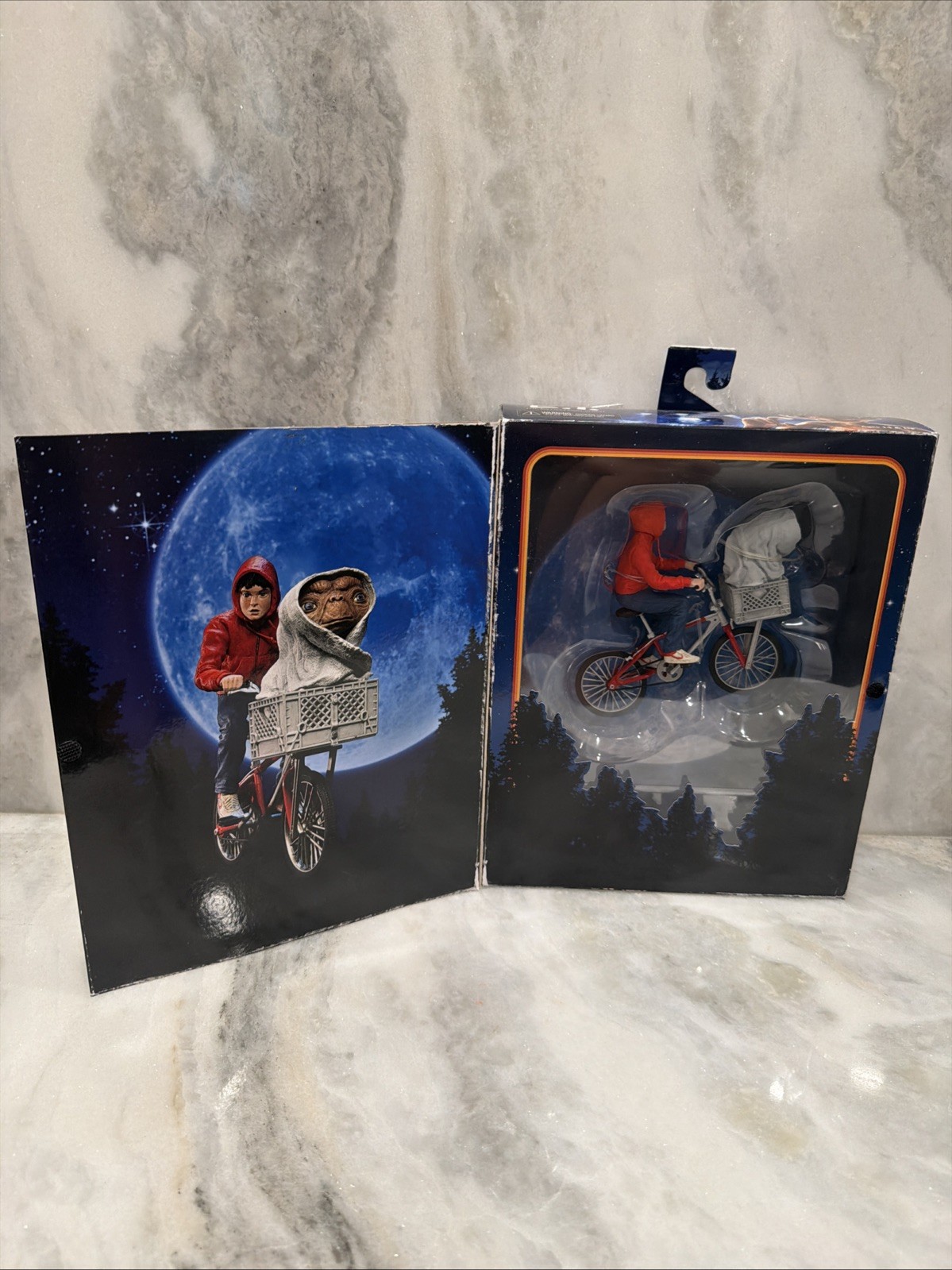 NECA E.T The Extra-Terrestrial 40th Anniversary Elliott and E.T. On Bicycle NEW