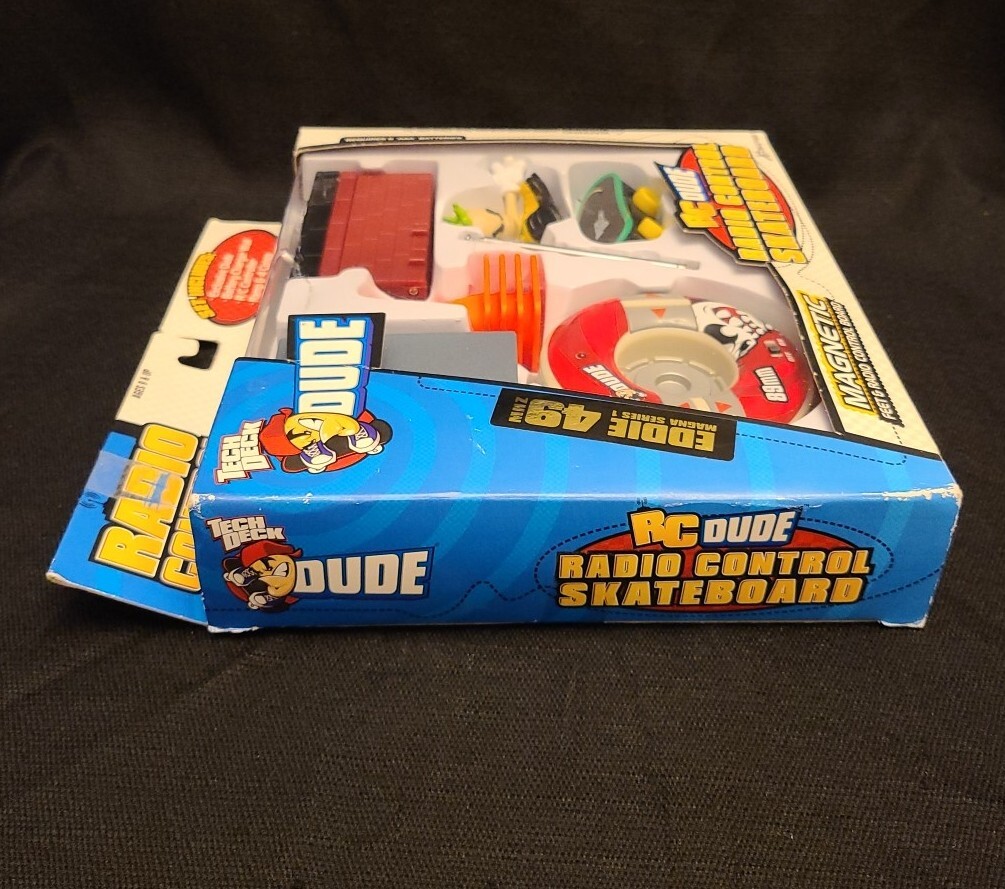 RARE Tech Deck Dude Radio Control Skateboard RC Dude Billy Sumo Eddie mhz Dudes